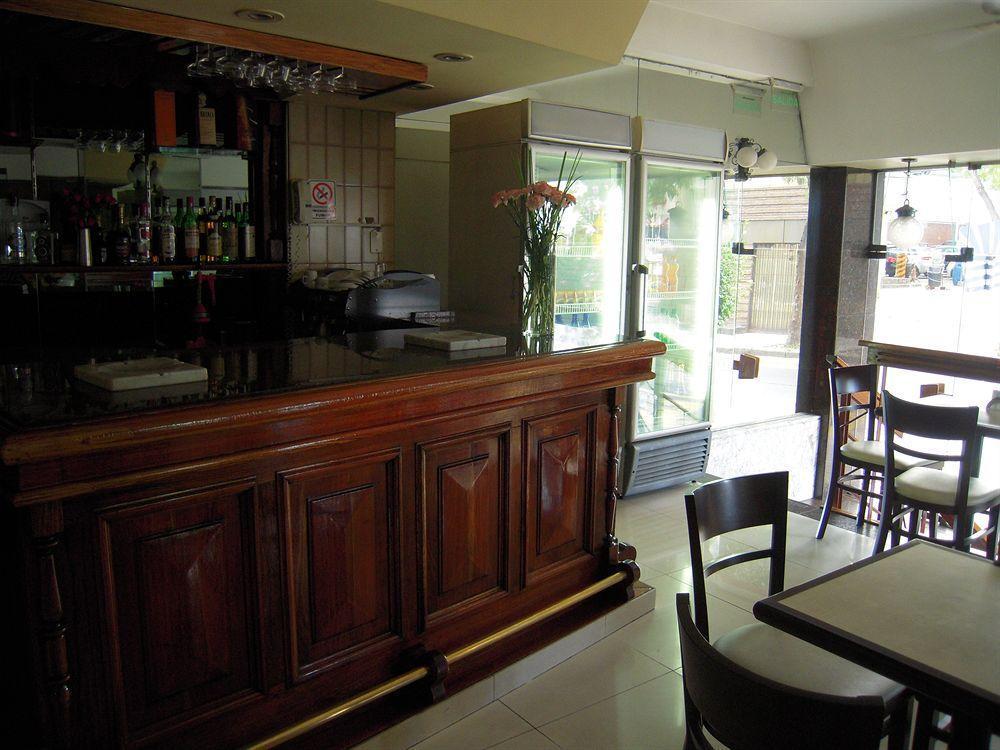 Ecuador Hotel Buenos Aires Bagian luar foto
