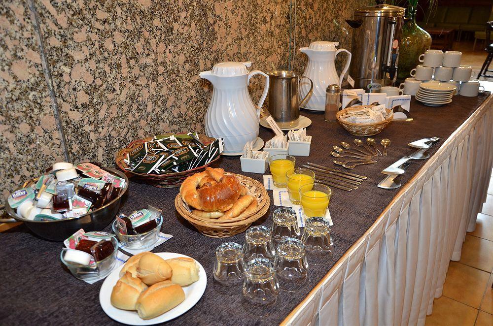 Ecuador Hotel Buenos Aires Bagian luar foto