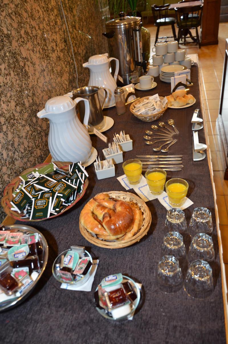 Ecuador Hotel Buenos Aires Bagian luar foto