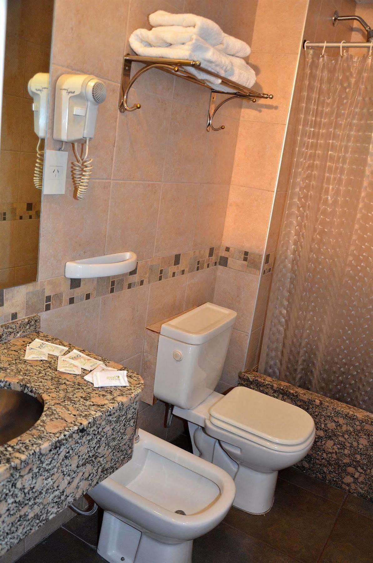 Ecuador Hotel Buenos Aires Bagian luar foto