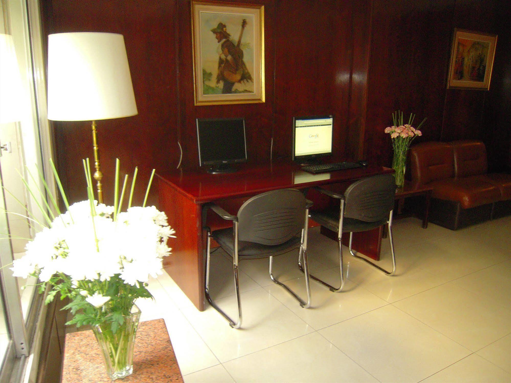Ecuador Hotel Buenos Aires Bagian luar foto