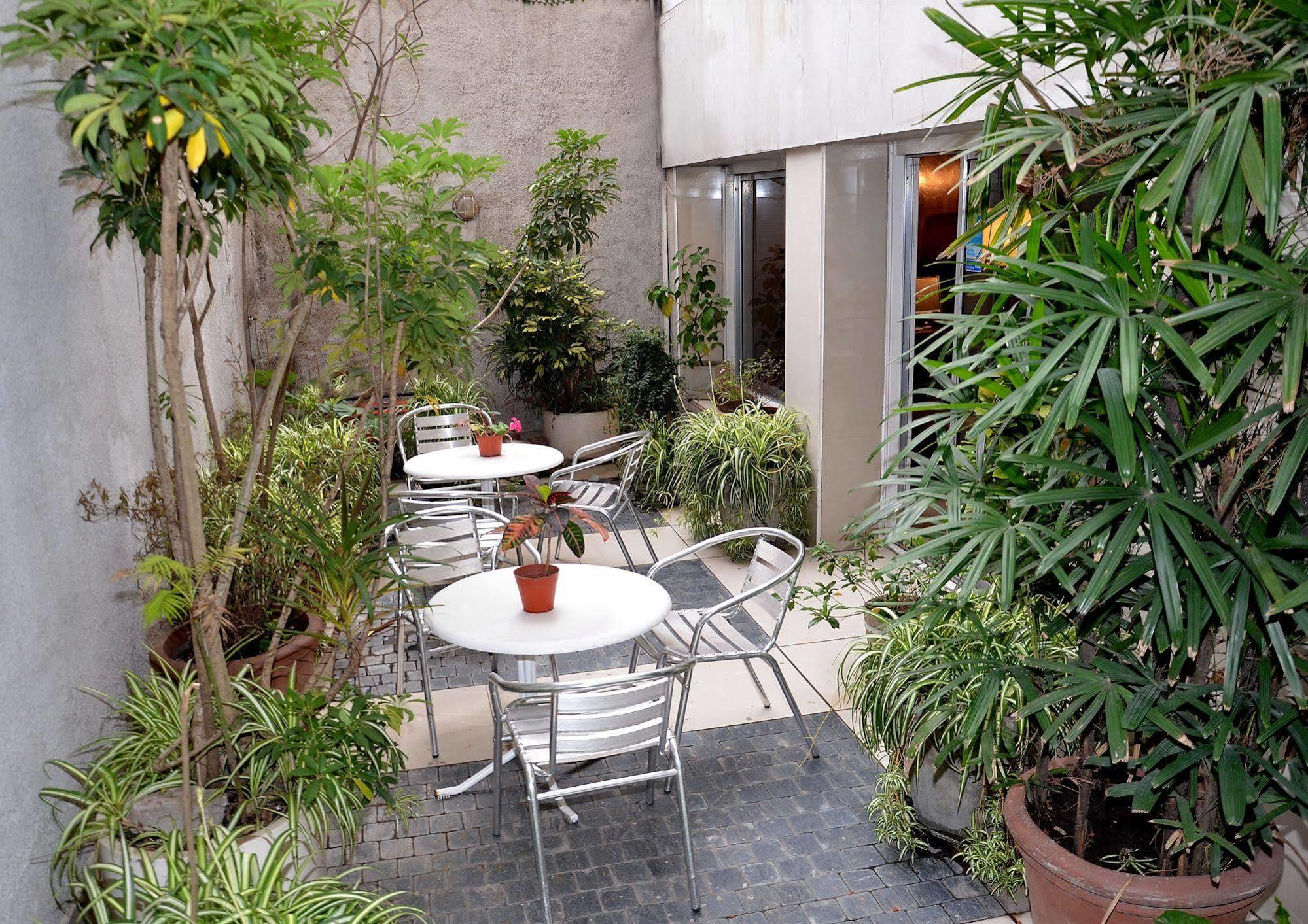 Ecuador Hotel Buenos Aires Bagian luar foto