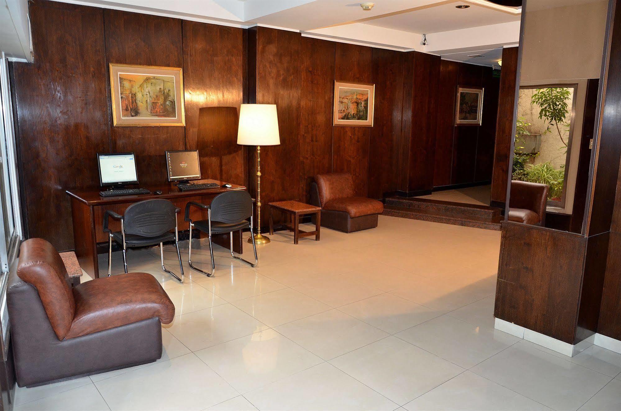 Ecuador Hotel Buenos Aires Bagian luar foto
