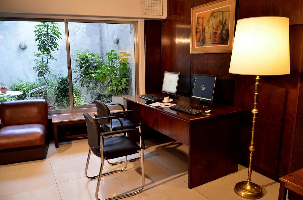 Ecuador Hotel Buenos Aires Bagian luar foto